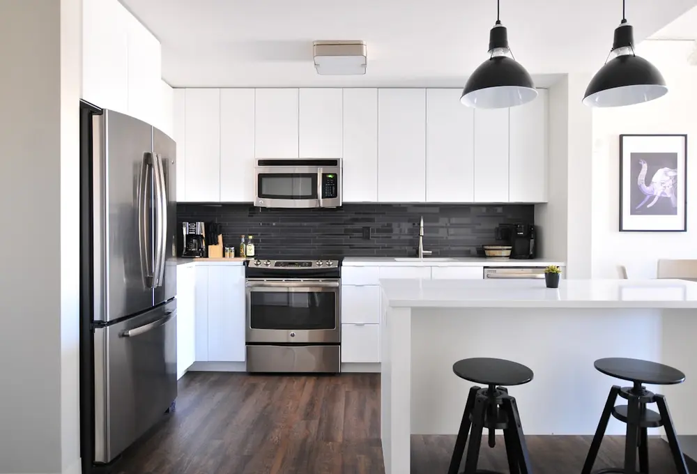 Well-maintained kitchen with updated home fixtures